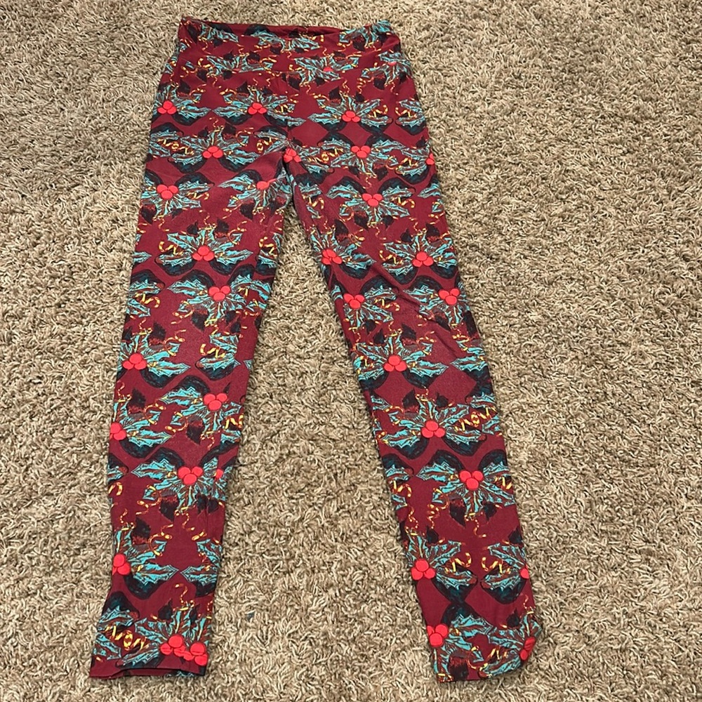 LulaRoe Mistletoe Leggings, One Size